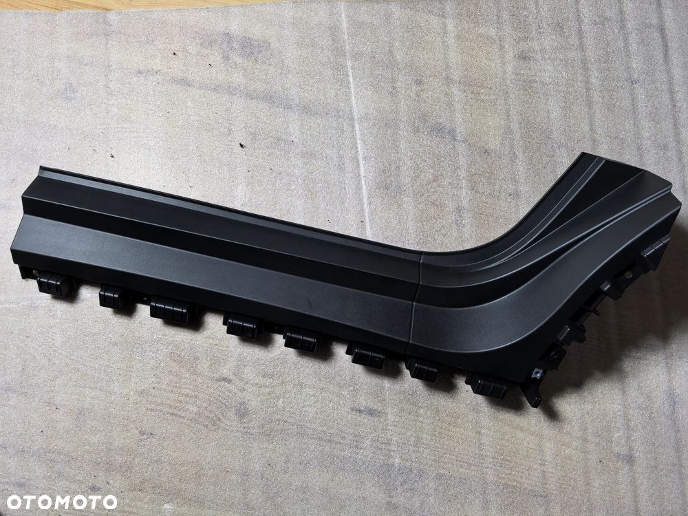 Saic Maxus e-Deliver 3 Osłona progu prawa prawy przód NOWA OEM C00124968