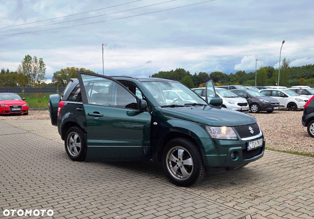 Suzuki Grand Vitara - 25