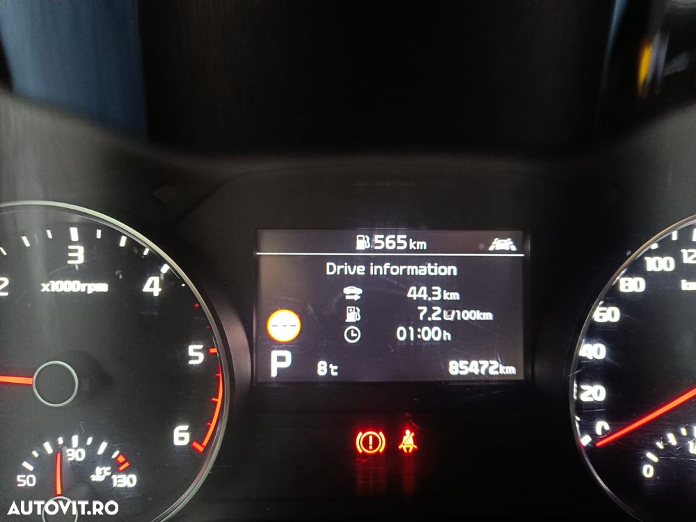 Kia Sportage 1.6 CRDI AWD Eco-Dynamics+ (48V M-H) DCT GT LINE - 4