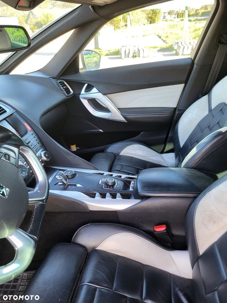 Citroën DS5 2.0 HDi Hybrid4 SportChic MCP - 10