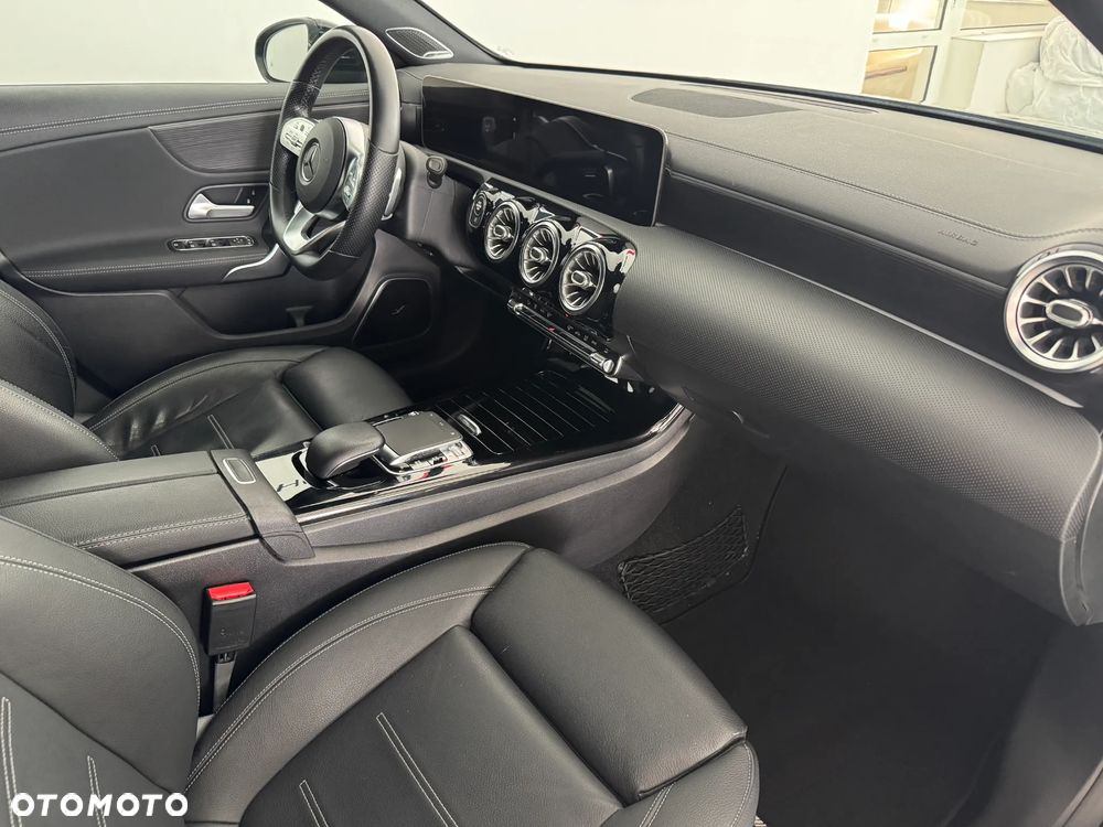 Mercedes-Benz Klasa A 250 4Matic 7G-DCT AMG Line - 21