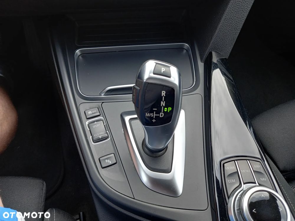 BMW Seria 4 420d Sport Line - 27