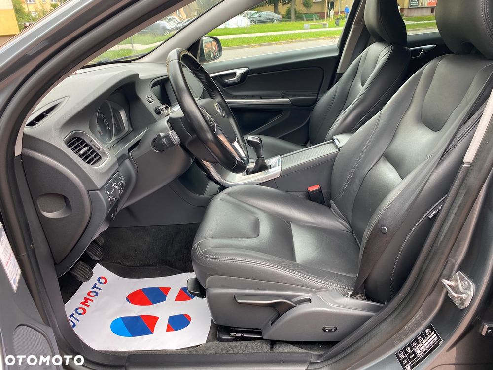 Volvo V60 D3 Drive-E Kinetic - 10
