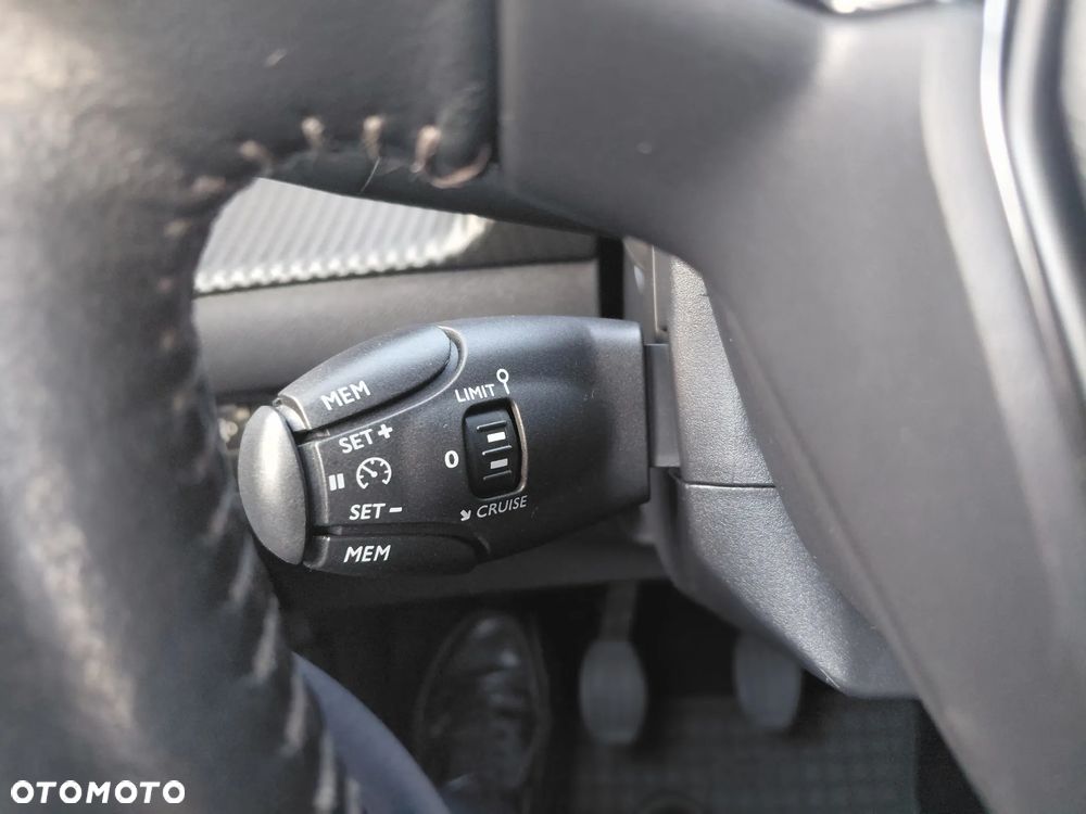 Peugeot 208 1.2 PureTech Active Pack S&S - 19