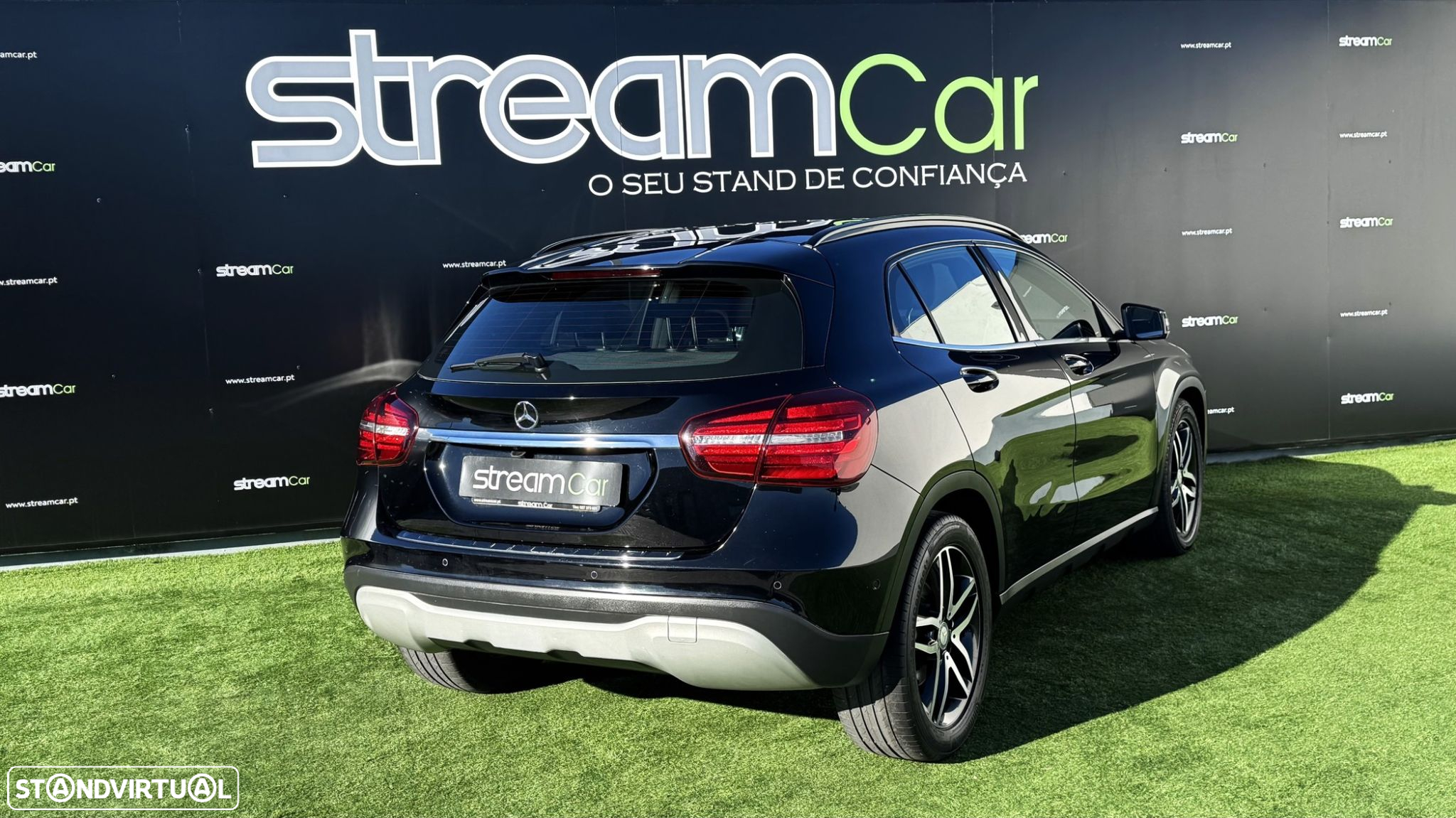 Mercedes-Benz GLA 180 d Urban - 8
