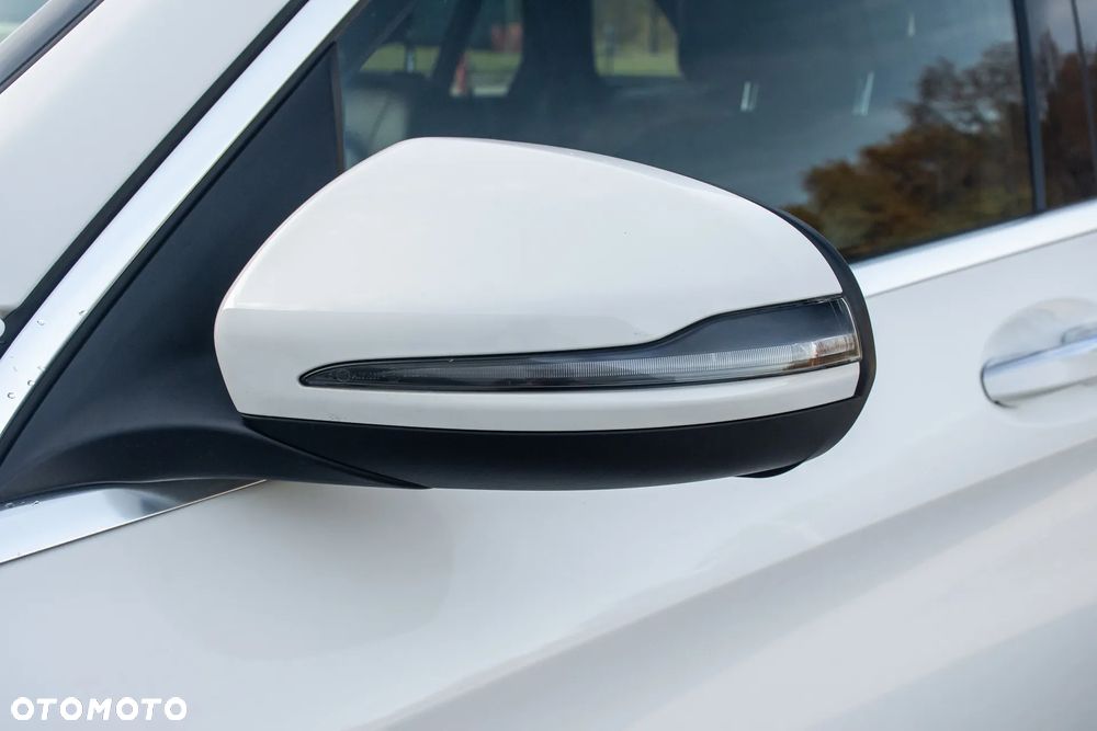 Mercedes-Benz GLC - 34