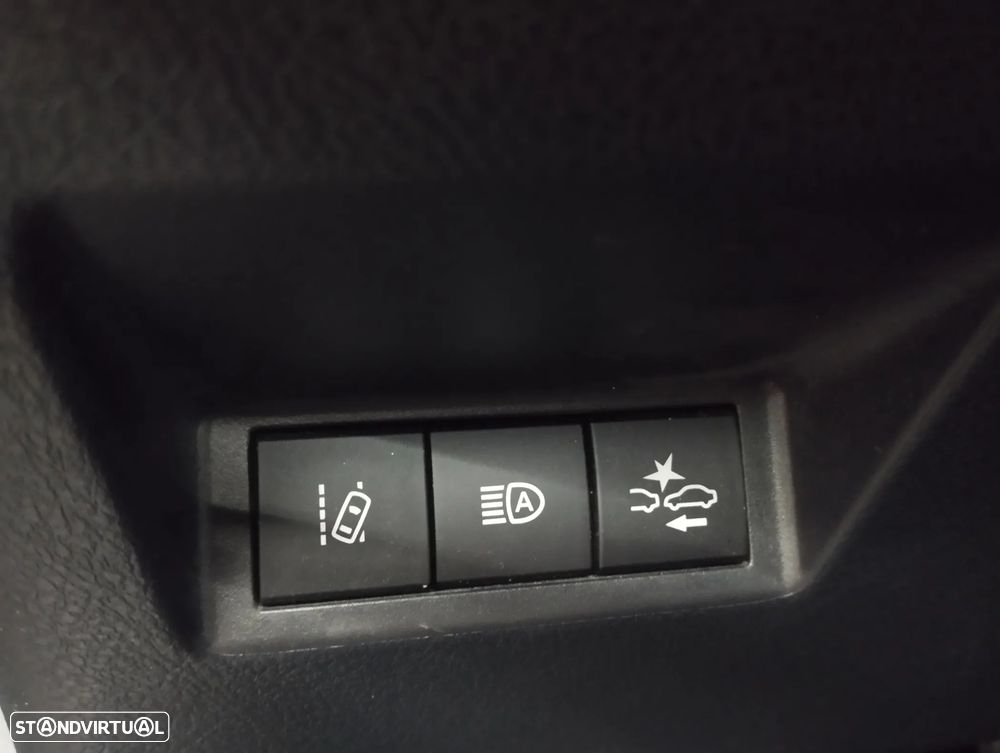 Toyota Yaris 1.0 VVT-i Comfort — fotografia 15