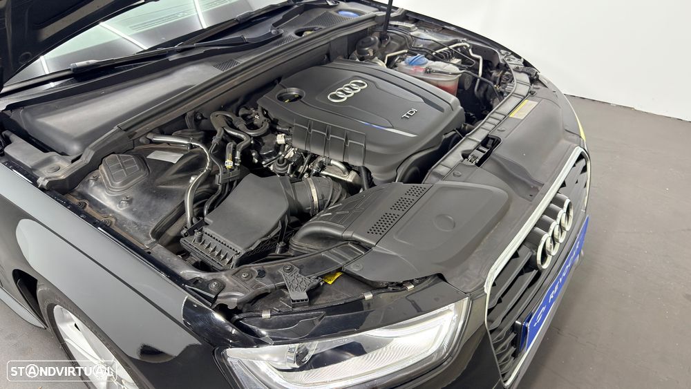 Audi A4 Avant 2.0 TDI S-line - 30
