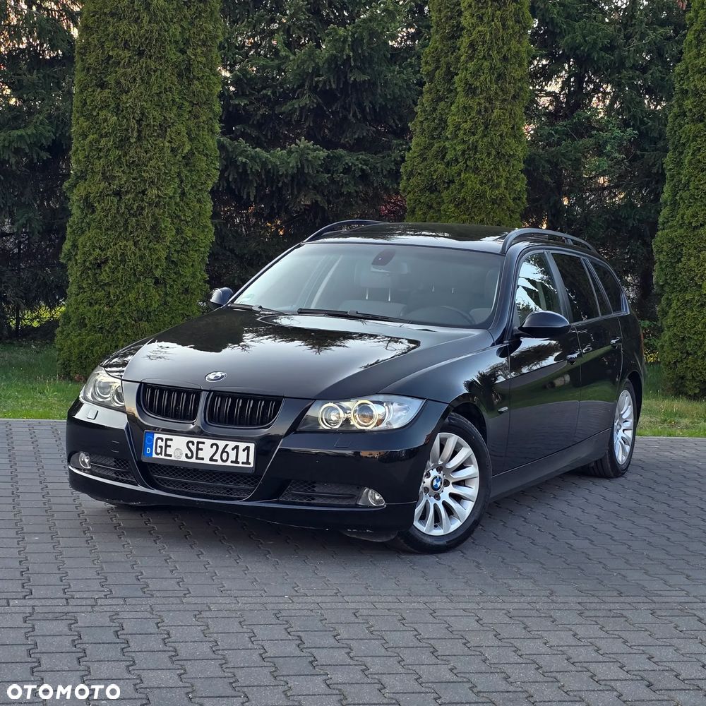 BMW Seria 3 320i Touring - 2