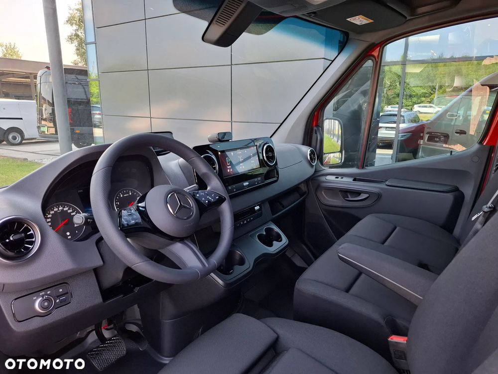 Mercedes-Benz Sprinter 317 CDI Furgon PRO długi 4325 mm L3H2 - 17