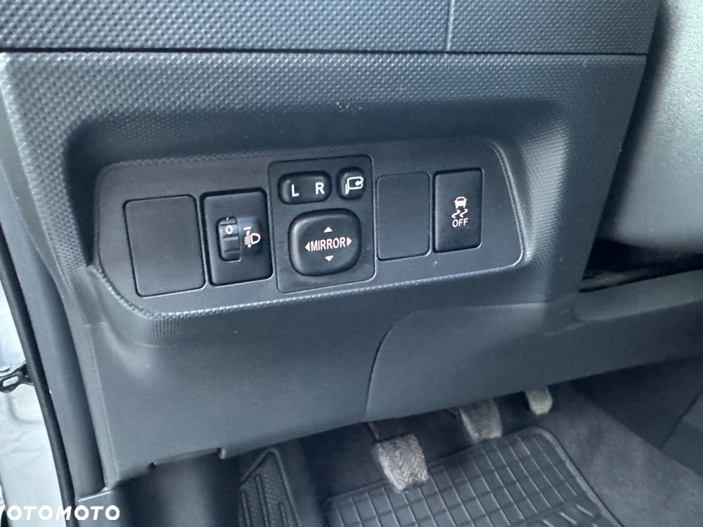 Toyota Auris 1.6 Valvematic Executive - 25