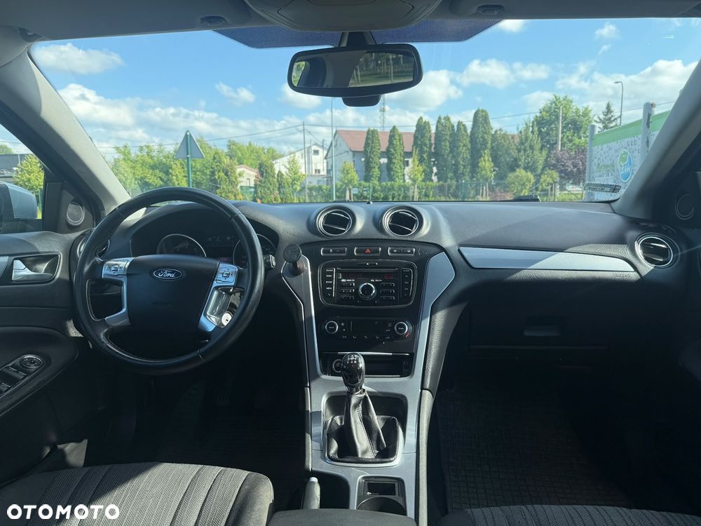 Ford Mondeo 1.6 Gold X - 4