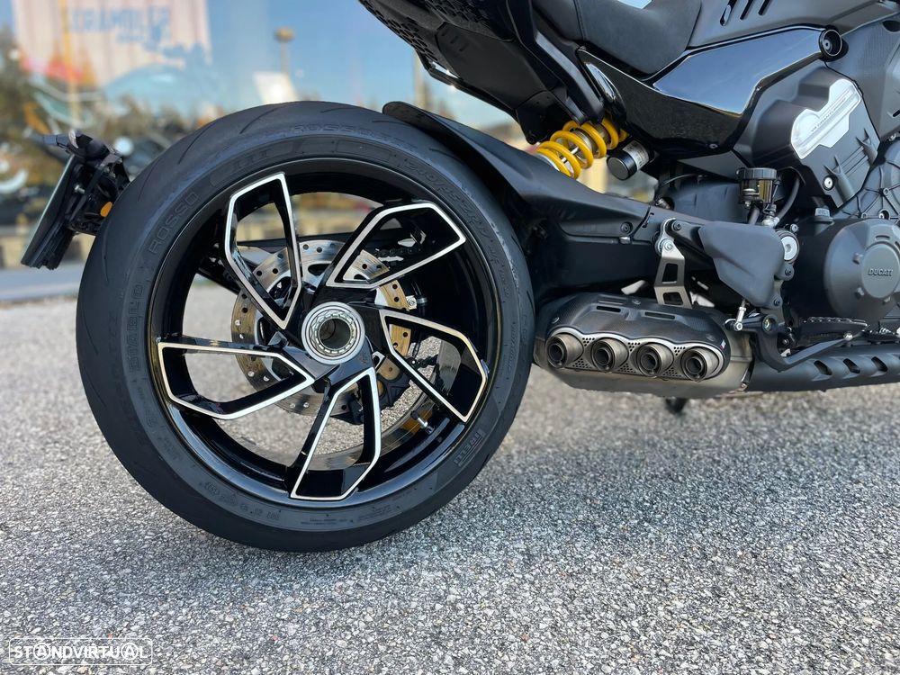 Ducati Diavel V4 - 4