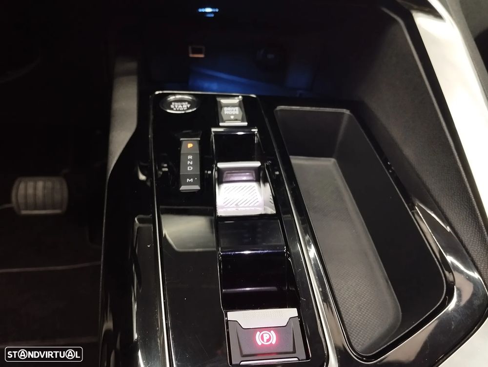 Peugeot 5008 1.5 BlueHDi Active Pack EAT8 - 33