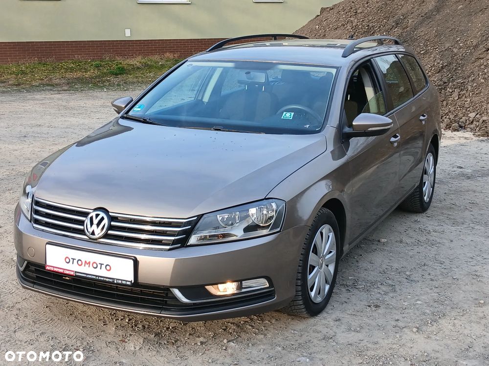 Volkswagen Passat - 14