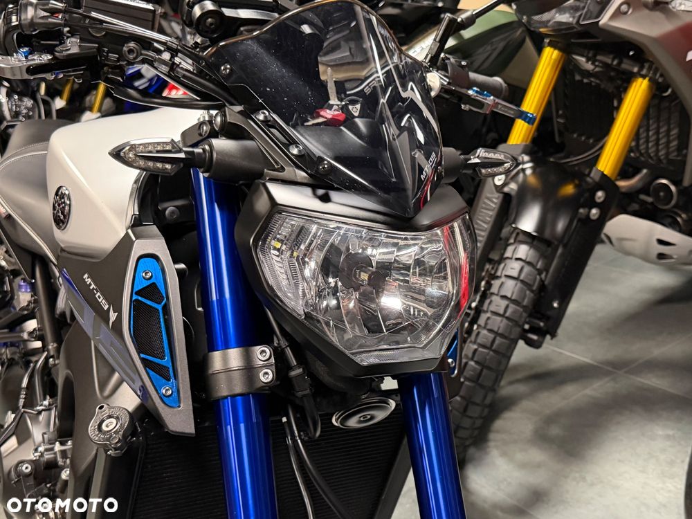 Yamaha MT - 22
