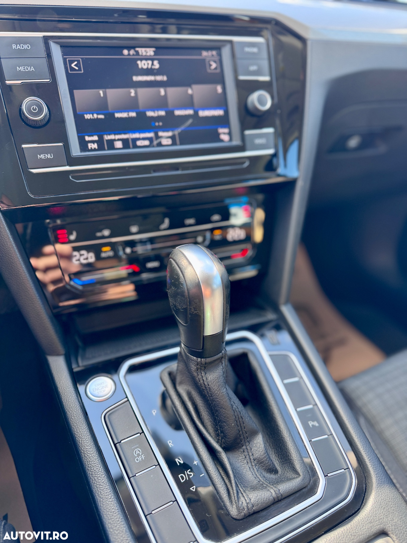 Volkswagen Passat Variant 2.0 TDI DSG Comfortline - 14