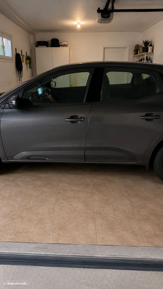Citroën C4 X 1.2 PureTech Plus EAT8 - 4