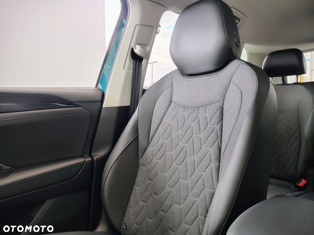 Volkswagen Tiguan 1.5 eTSI Life Plus DSG - 17