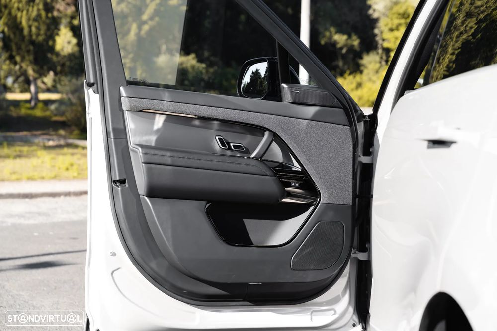 Land Rover Range Rover Sport 3.0 P460e Dynamic SE - 13