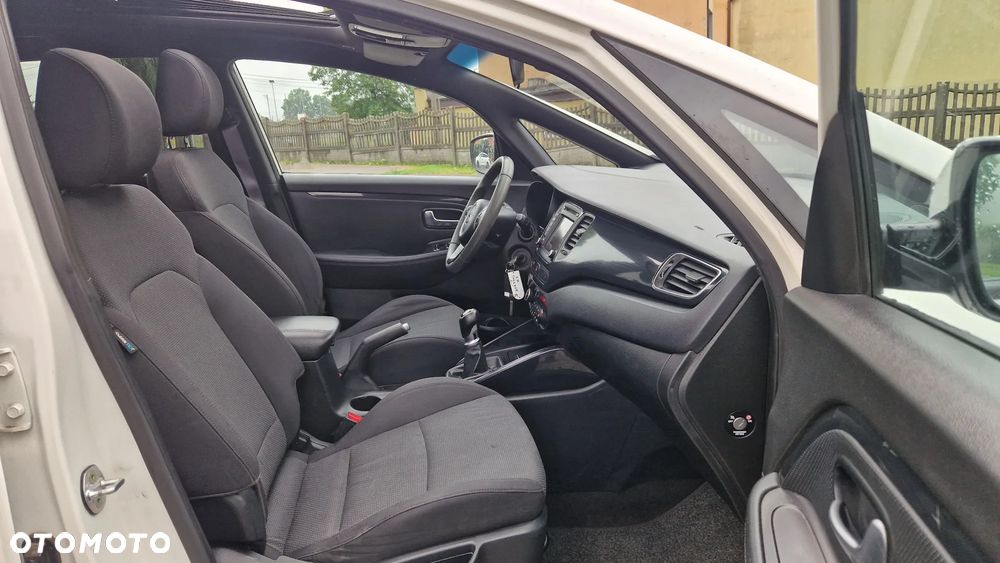 Kia Carens 1.6 GDI Edition 7 - 8