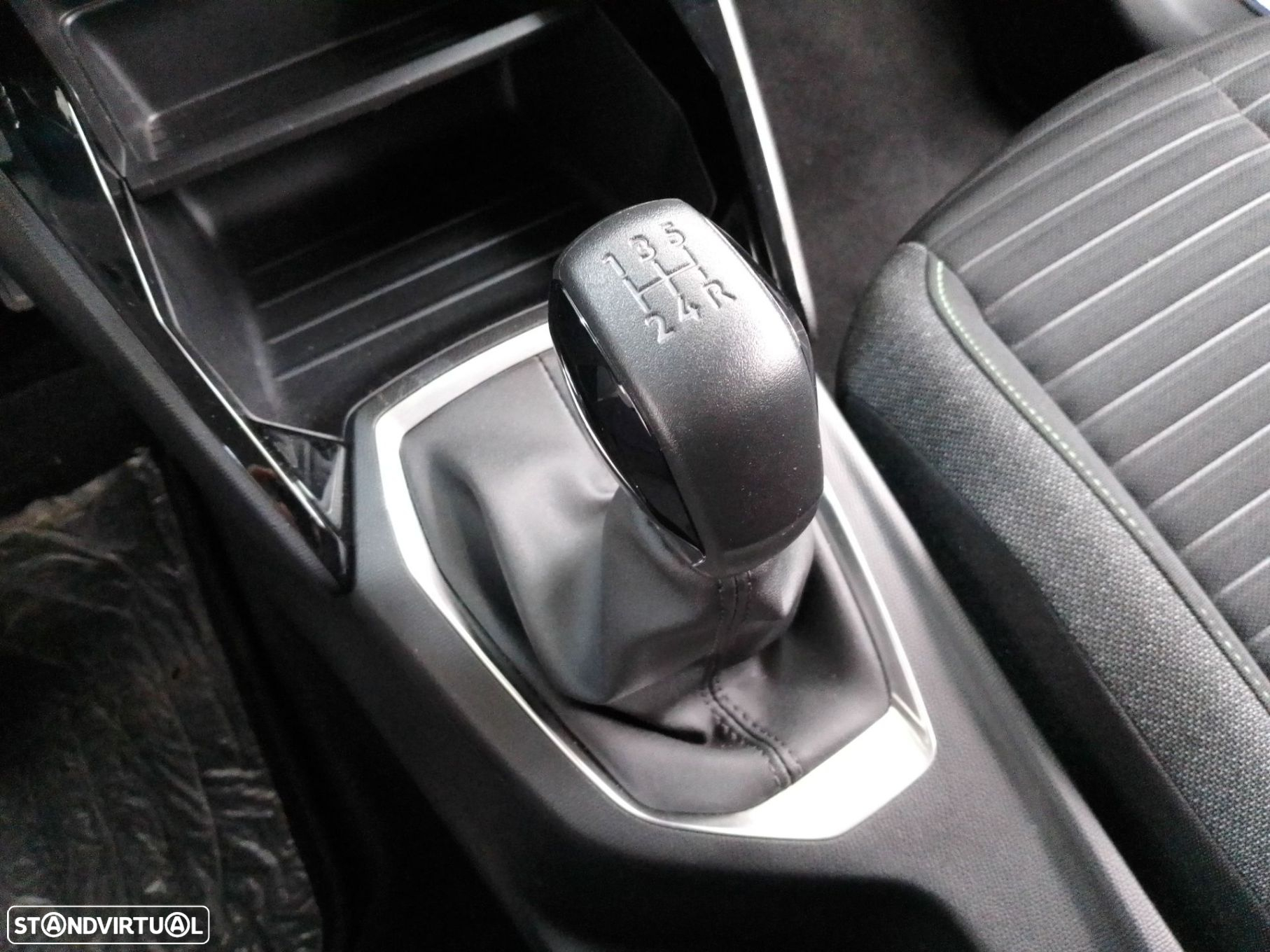 Peugeot 208 1.2 PureTech Active - 19