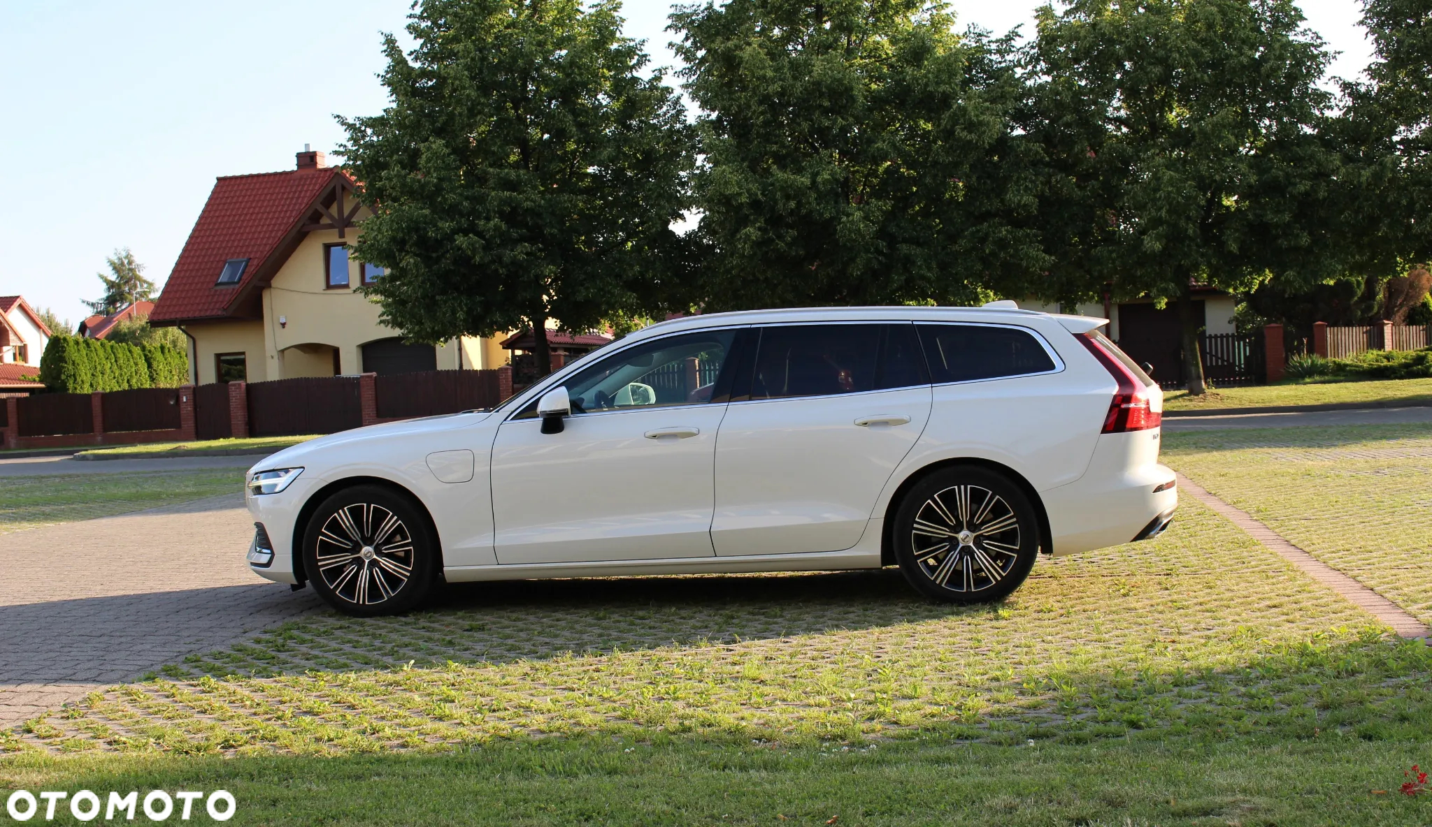 Volvo V60 T8 AWD Twin Engine Geartronic Inscription - 13