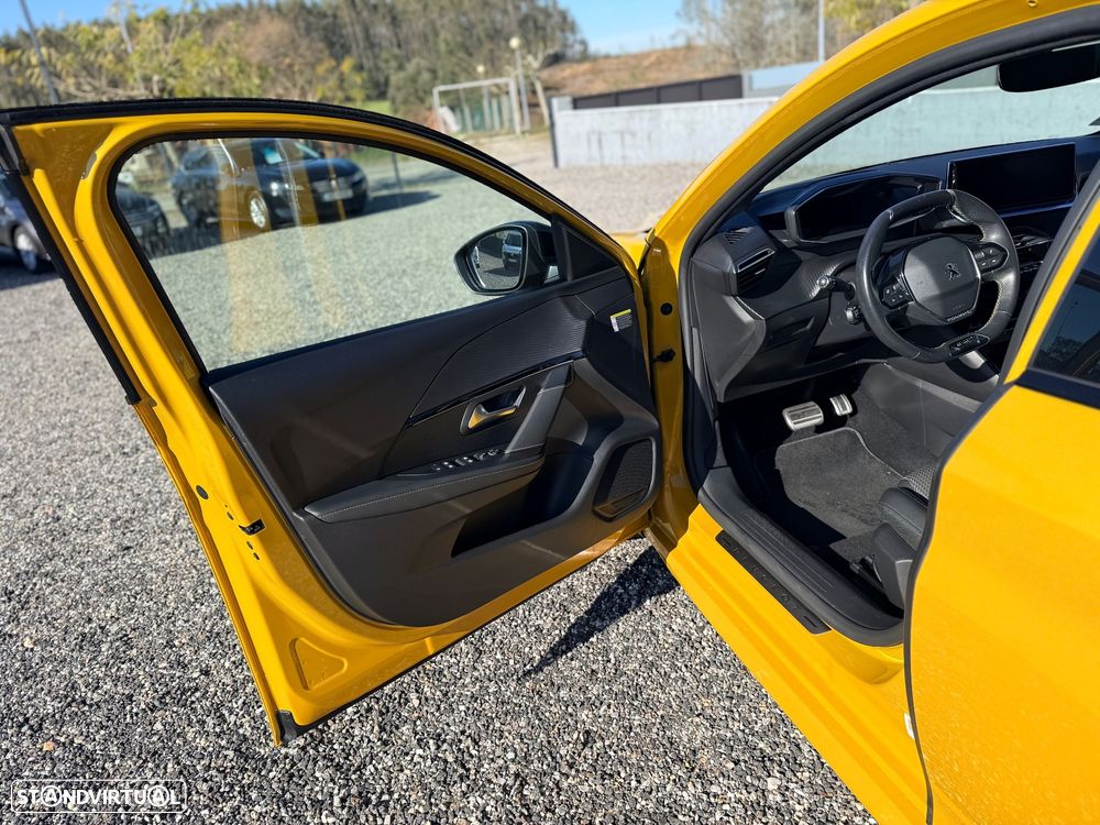 Peugeot e-208 GT Pack - 14