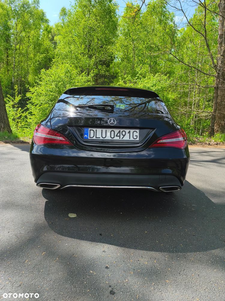 Mercedes-Benz CLA 180 AMG Line - 12