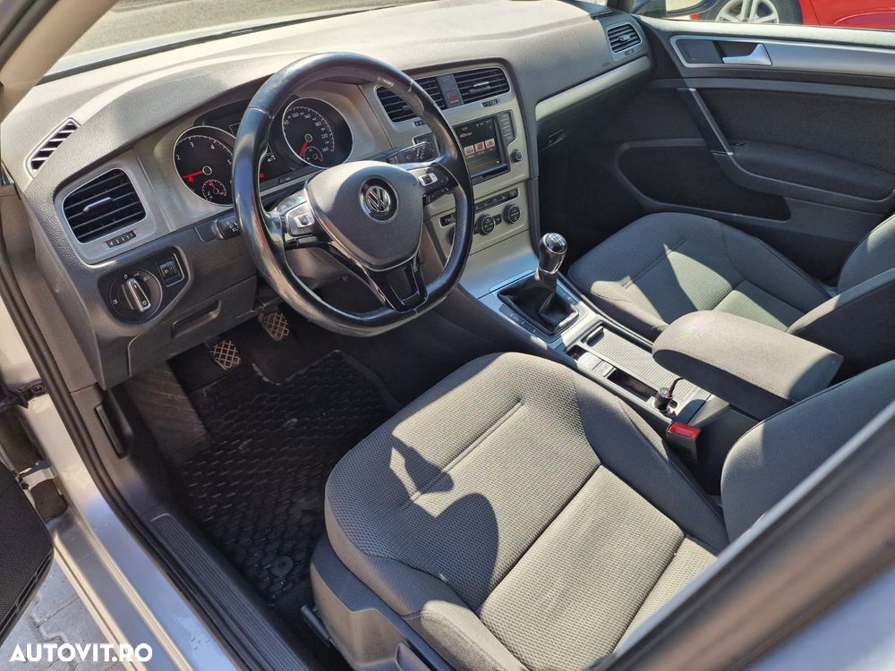 Volkswagen Golf 1.6 TDI DPF Trendline - 4
