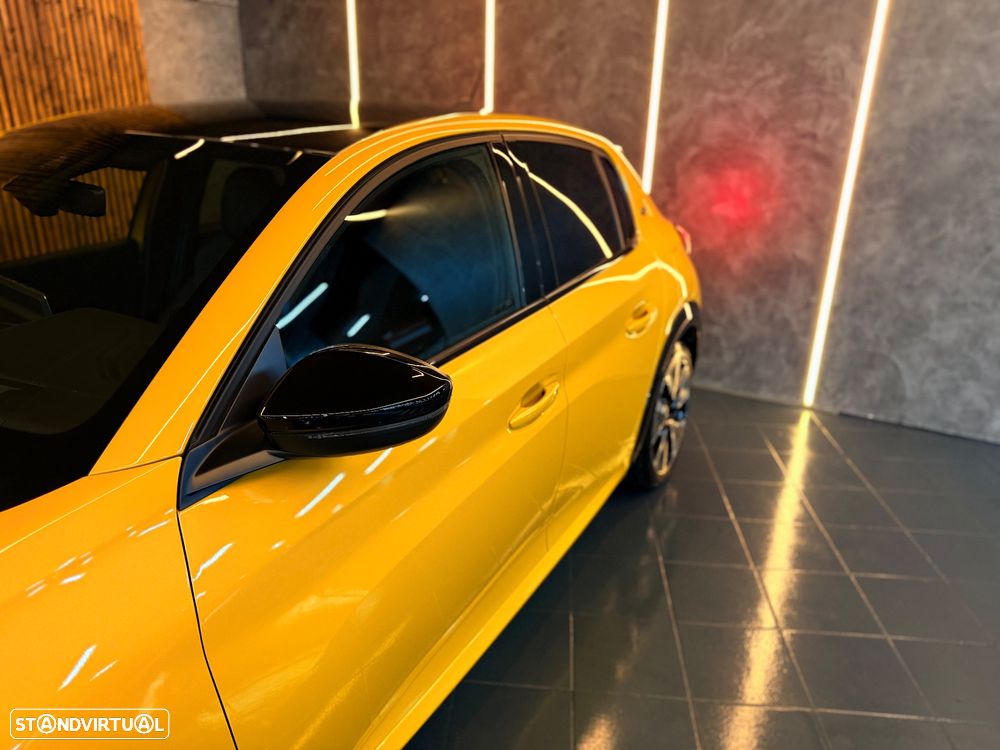Peugeot e-208 50 kWh GT Pack - 12