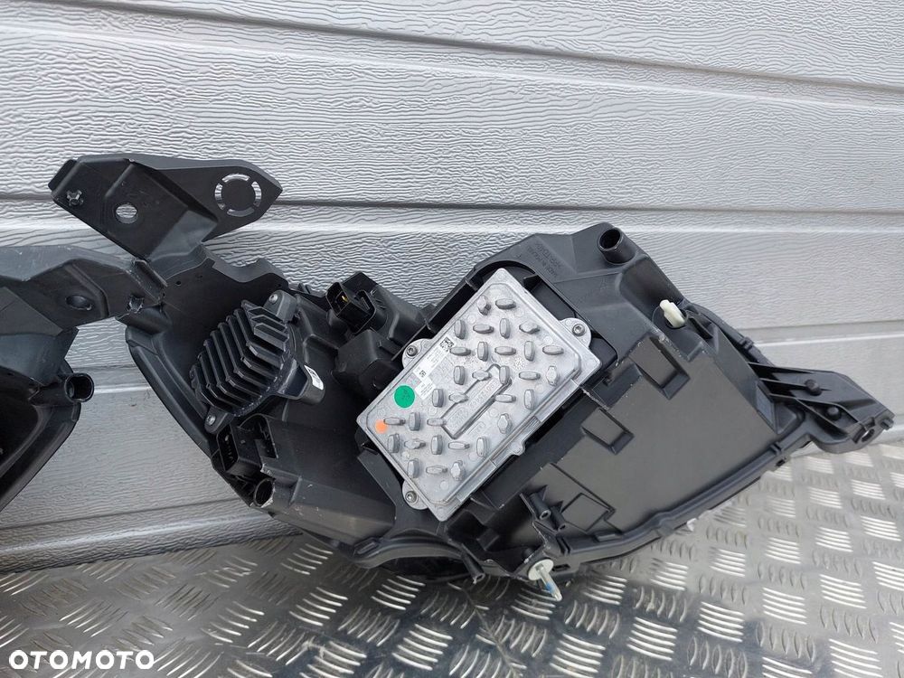 PEUGEOT 208 II LAMPY FULL LED PRZÓD LEWA PRAWA - 12