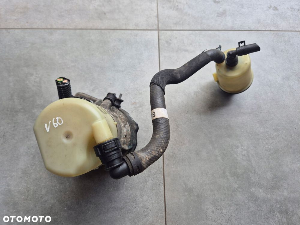 pompa wspomagania volvo v60 lift plug-in 31387595 - 1