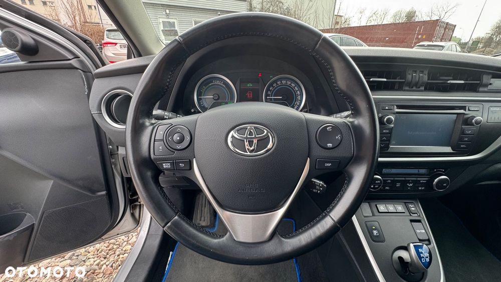 Toyota Auris Hybrid 135 Premium - 33
