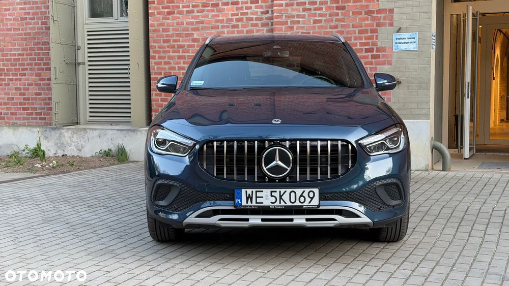 Mercedes-Benz GLA 200 Business Edition - 3