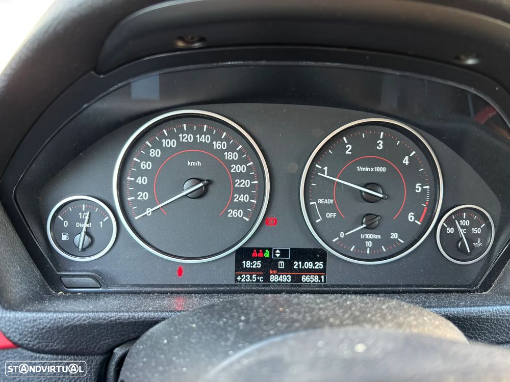 BMW 320 d Touring Line Sport - 9