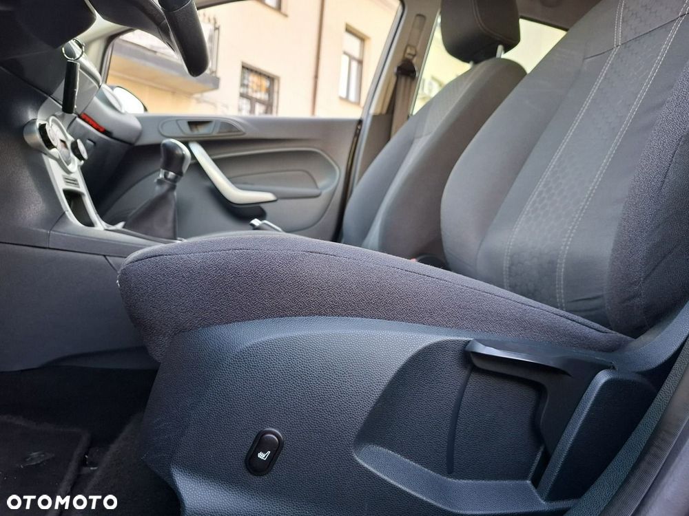 Ford Fiesta 1.25 Titanium X - 11