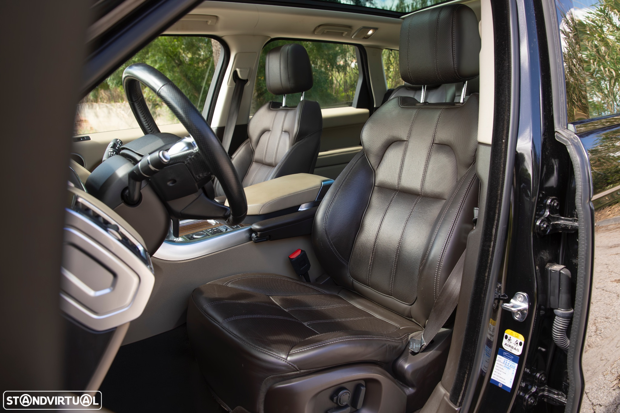 Land Rover Range Rover Sport 3.0 TDV6 HSE - 29