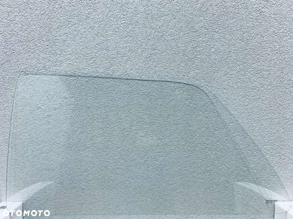 Szyba boczna lewa stała tylna VW GOLF II 3D 1983-