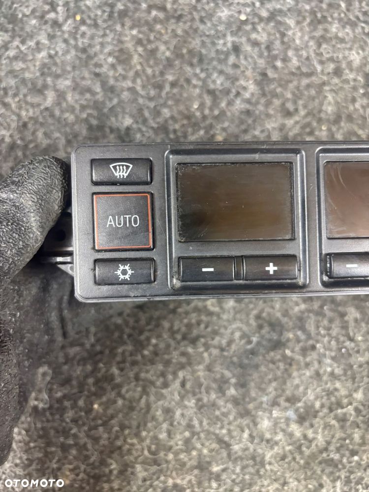 panel nawiewu klimatyzacji audi a3 8L 5HB007608-04 - 3