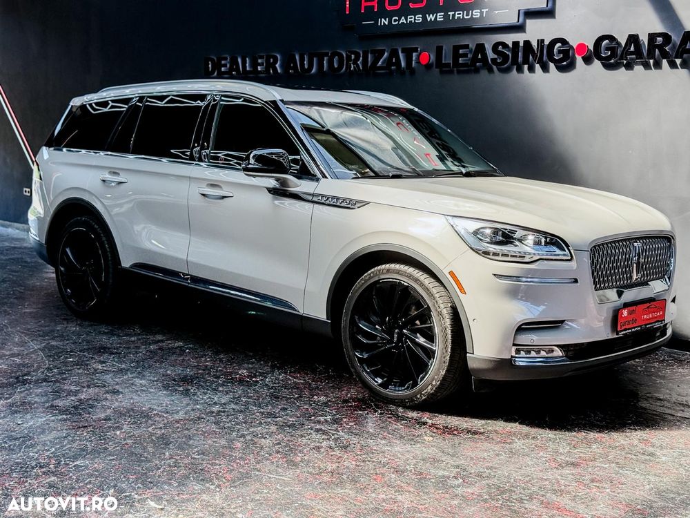 Lincoln Aviator - 10