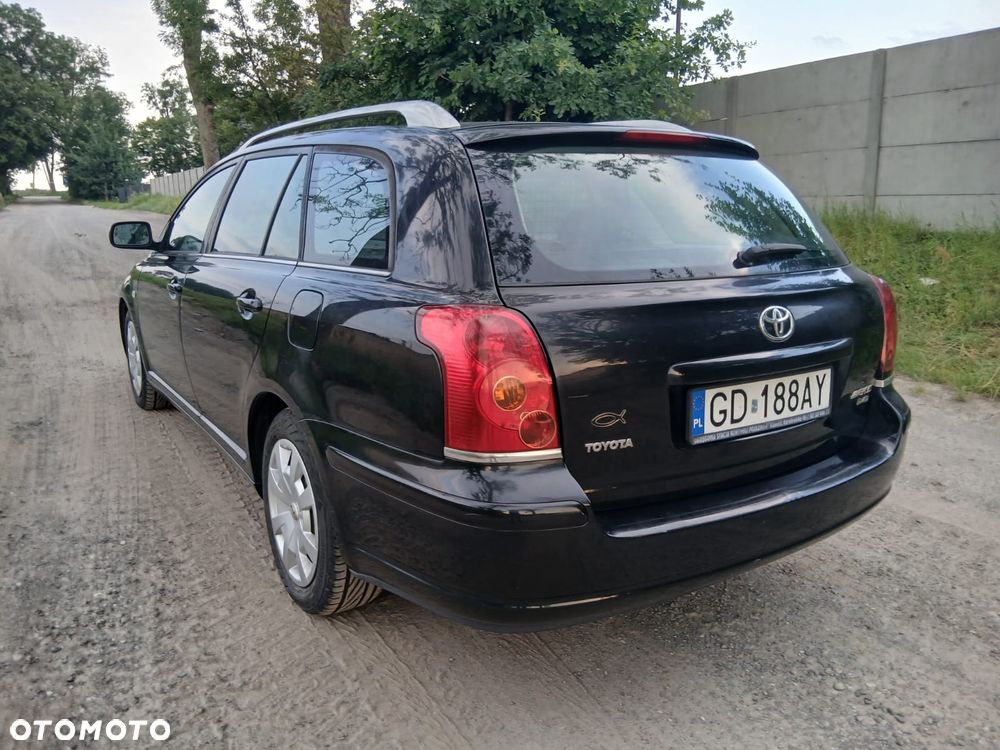 Toyota Avensis 2.0 D-4D High - 3