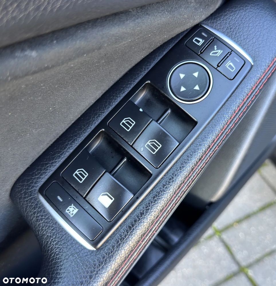 Mercedes-Benz Klasa A 250 4-Matic AMG Line - 16