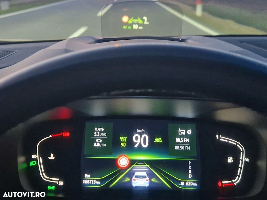 Renault Megane TCe 140 GPF EDC Techno - 19