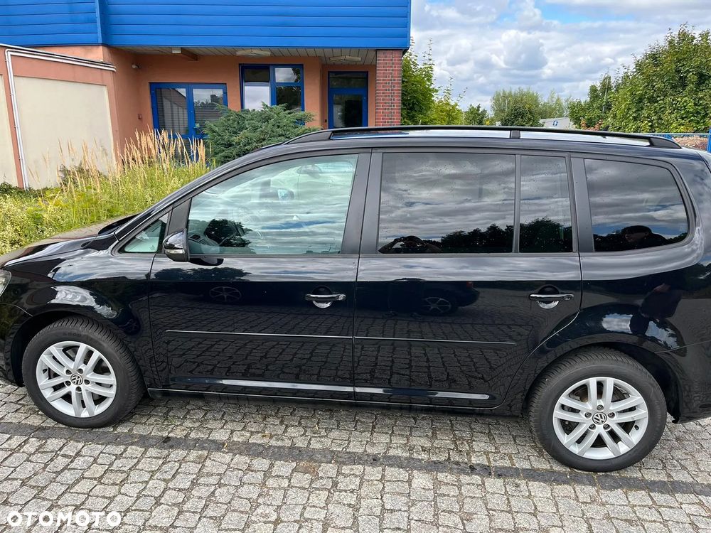 Volkswagen Touran 2.0 TDI DPF United - 11