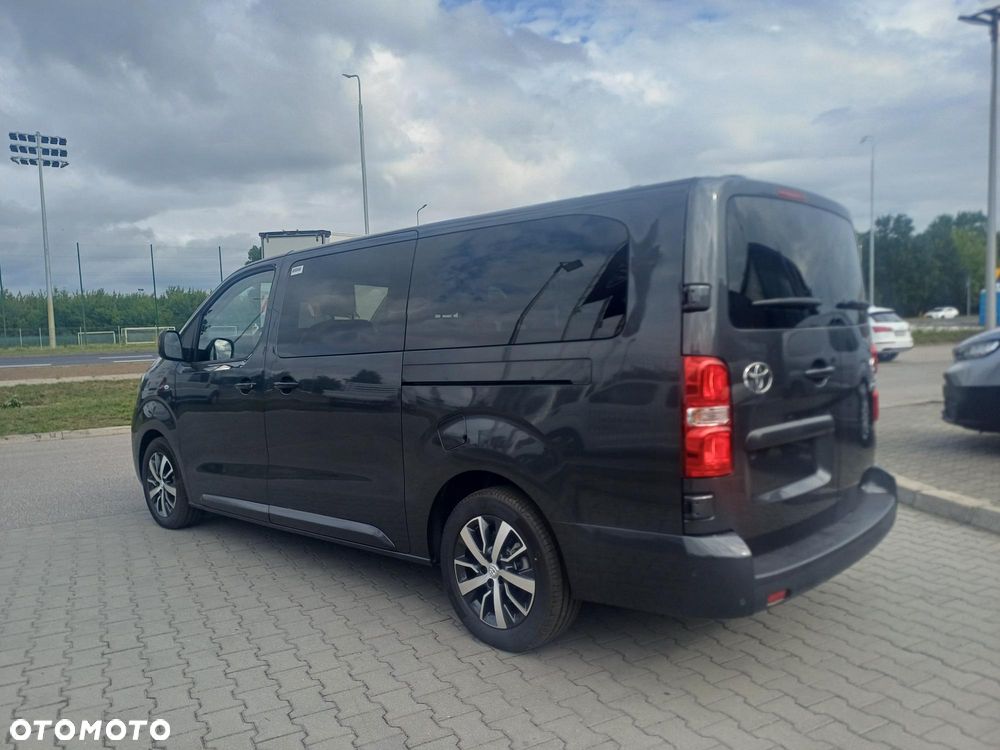 Toyota Proace Verso - 11
