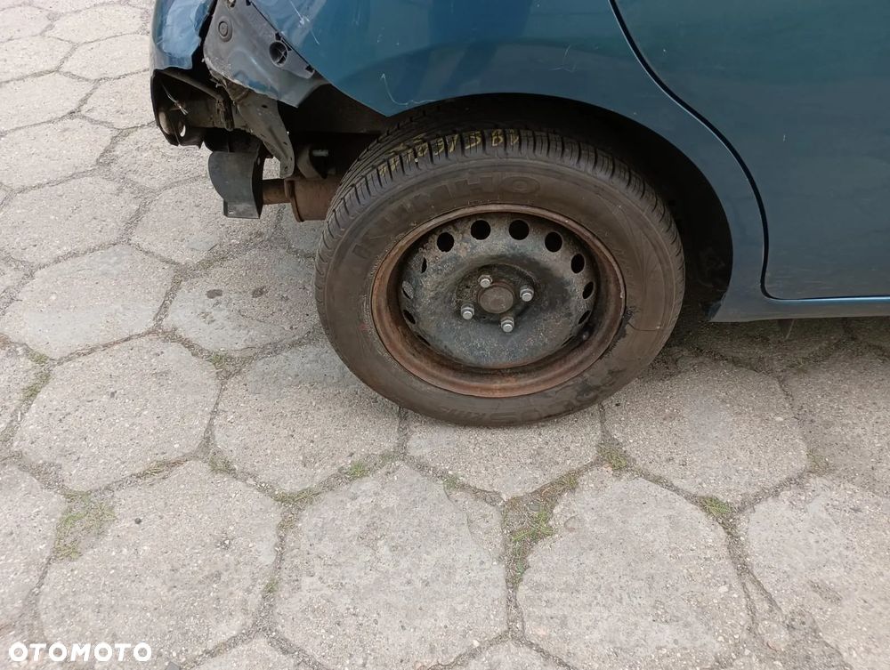 Nissan Micra - 8
