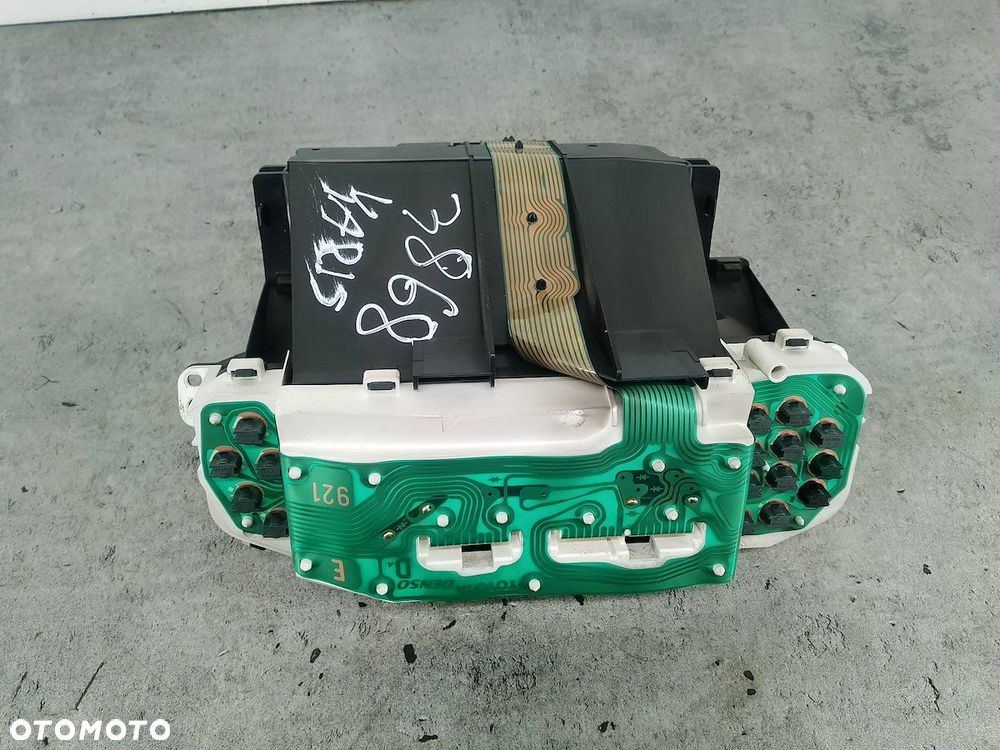 LICZNIK TOYOTA YARIS VERSO 83800-52510 457300-0420  DENSO 1.3 16V - 3