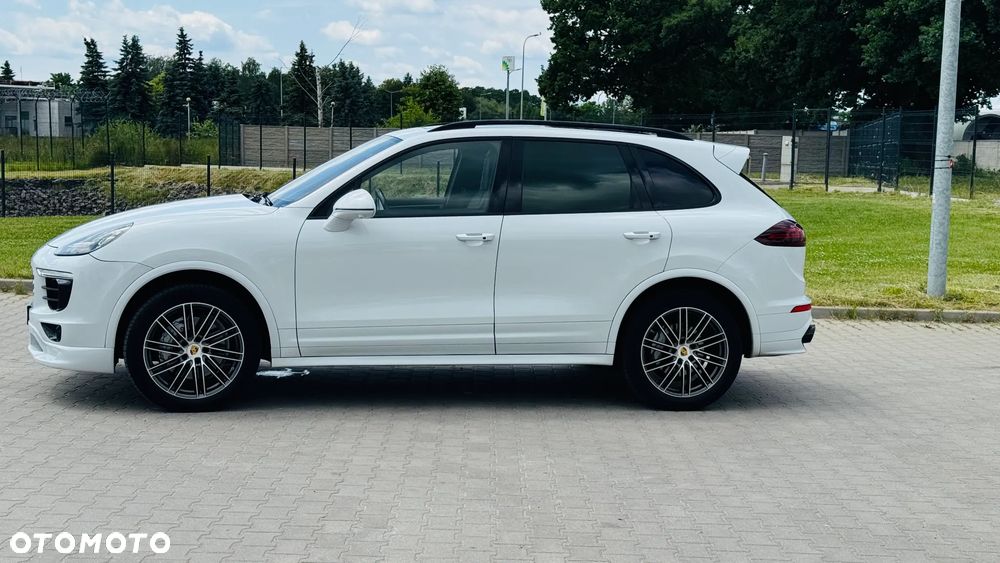 Porsche Cayenne S Diesel Platinum Edition - 9