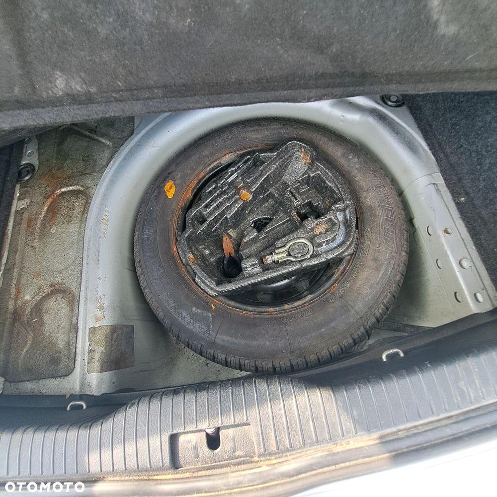 Volkswagen Golf - 18